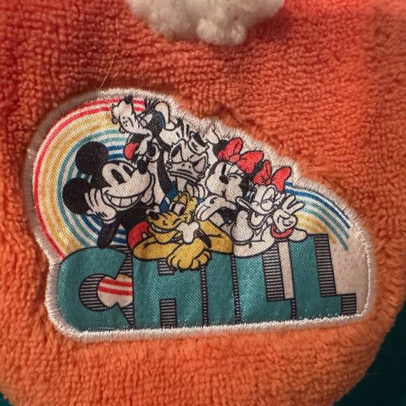 Mickey Mouse and Friends Gripping House Slippers Sz 7/8 - Picture 3 of 3